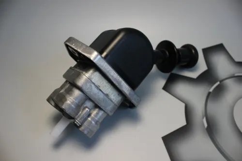 961.723.111.0-СПЕЦМАШ Кран ручного тормоза 3 х выводной КАМАЗ ЕВРО-4 RVI C (2013-2021) СПЕЦМАШ