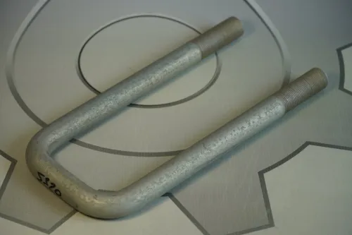 5320-2902408-СПЕЦМАШ Стремянка L=240х80 М20х1,5 Р=72 перед.рессоры СПЕЦМАШ