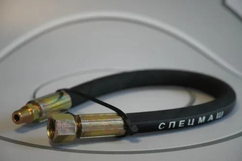 5336-5009160-СПЕЦМАШ Шланг МАЗ подъема кабины (ф16 L=320-365 Г=М14+К17/Ш=М10+К12) СПЕЦМАШ
