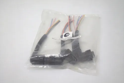 1845-9800680-СПЕЦМАШ Разъем (штеккер) на 6 проводов (байонет, под угол) (задний фонарь) СПЕЦМАШ2