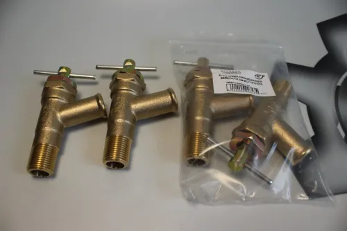 ВС11-8101010-СПЕЦМАШ Кран сливной (КР29) СПЕЦМАШ