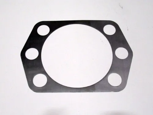 55571-2304075 Прокладка С/Ф; регулир. (сталь) 115х160; фвнутр=100; 6отв.ф18; 0,3мм цапфы поворотного кулака Урал