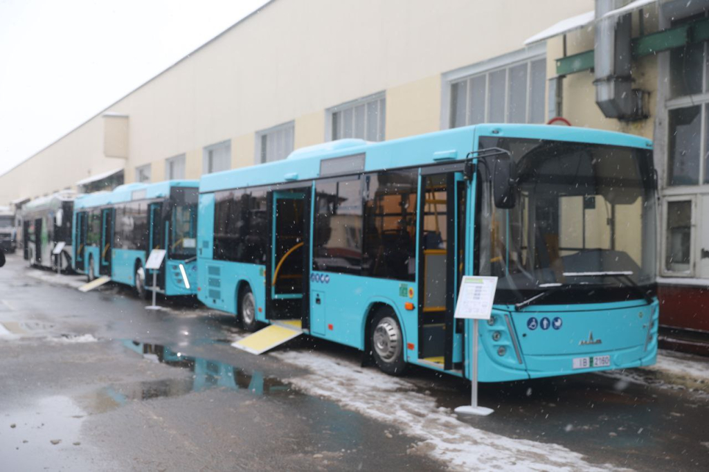 Автобусы МАЗ.jpg Автобусы МАЗ.jpg