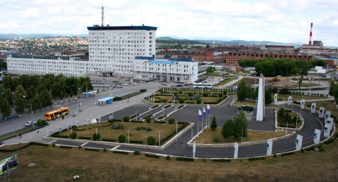 Завод УРАЛ.jpg Завод УРАЛ.jpg