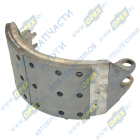 6520-3501090-51 Колодка тормозная (180мм) передняя с накладками; литая по середине вырез КАМАЗ-УВК