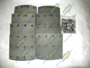 Накладка тормозная (205х180) КамАЗ передняя (12 отв.) а/м до 2013г Накладка тормозная (205х180) КамАЗ передняя (12 отв.) а/м до 2013г