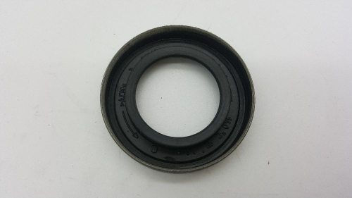 200-3003078 Сальник (манжета) 28х70х5 пальца БРТ