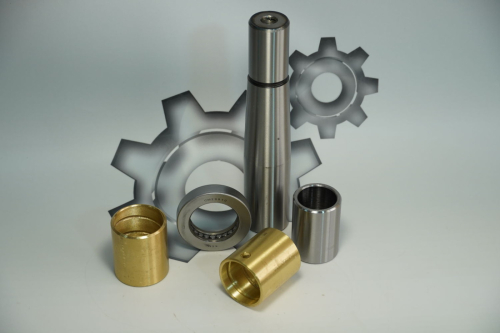 РК-6520-3001019-01-СПЕЦМАШ Шкворень КАМАЗ-6520, 5490, 6460 в сб. (со втулками); + подшипник СПЕЦМАШ